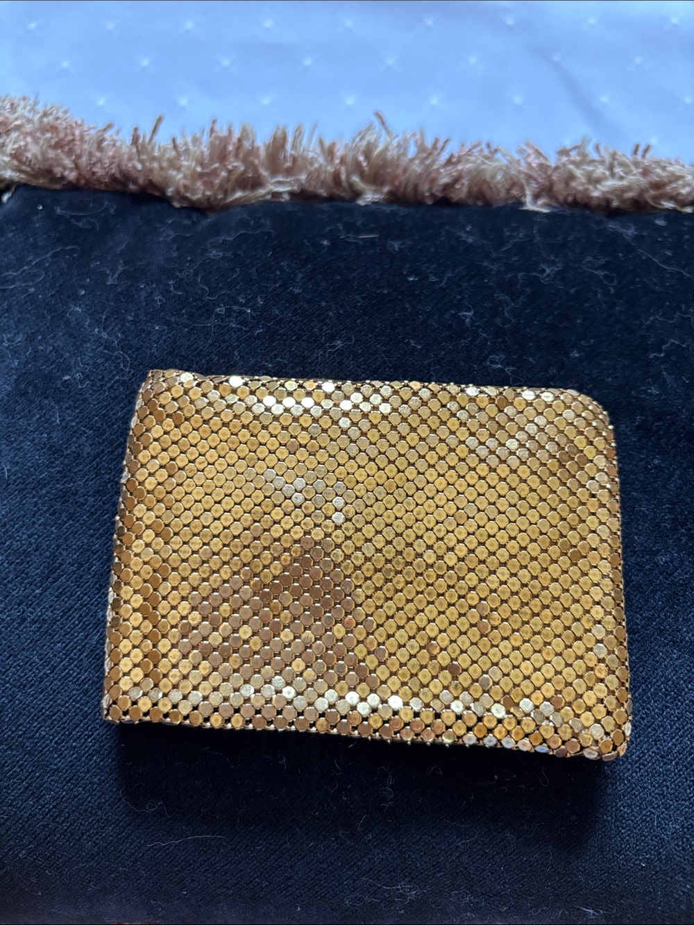 Chain mesh billfold